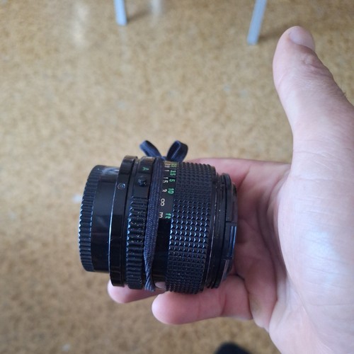 Canon lens 28mm - fd,